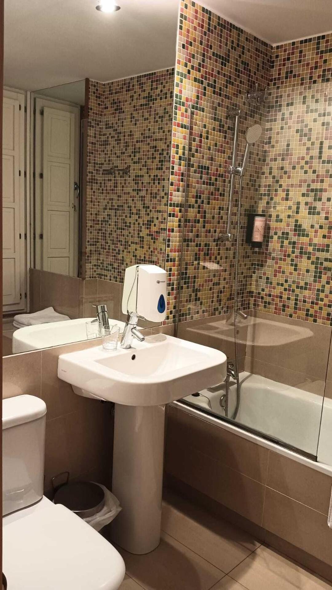 Gastro Hotel La Giraldilla Lierganes Ruang foto